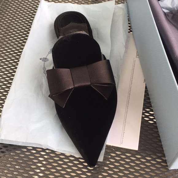 prada bow mule